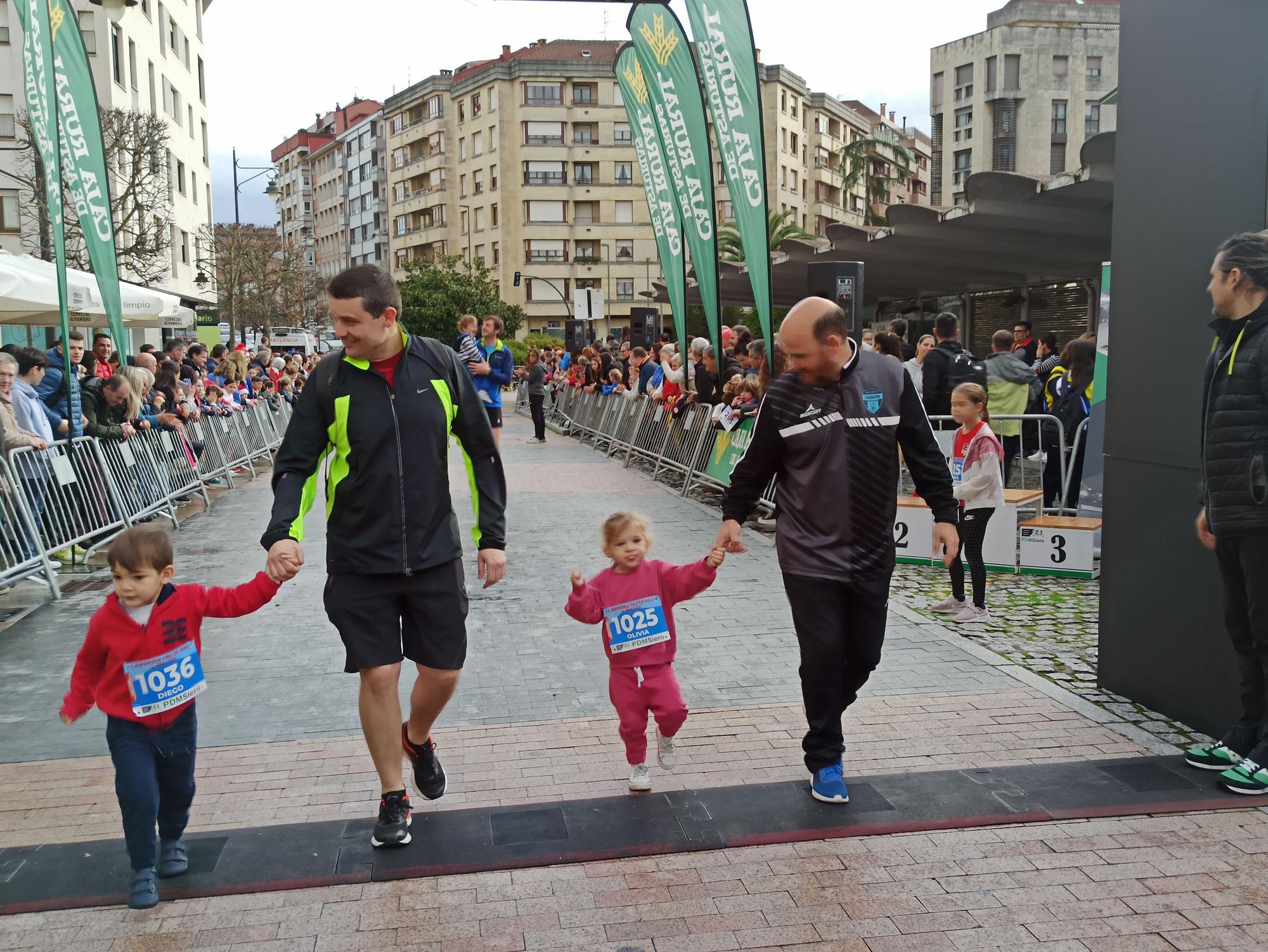 Casi 1.500 participantes disputan la carrera de Fin de Año de Pola de Siero