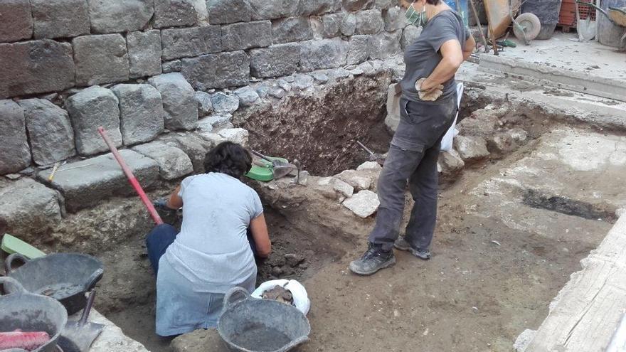 Acaba la darrera intervenció arqueològica al costat sud de la Basílica de Castelló