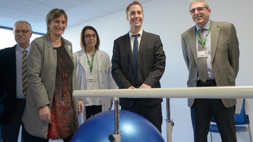 Un moment de l&#039;acte a la nova sala de rehabilitació.