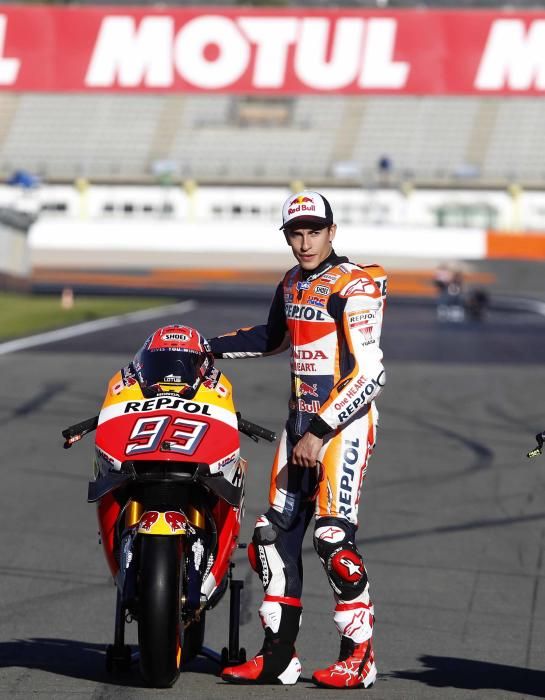 Así se hizo la foto de los nueve gandadores de la temporada en #MotoGP