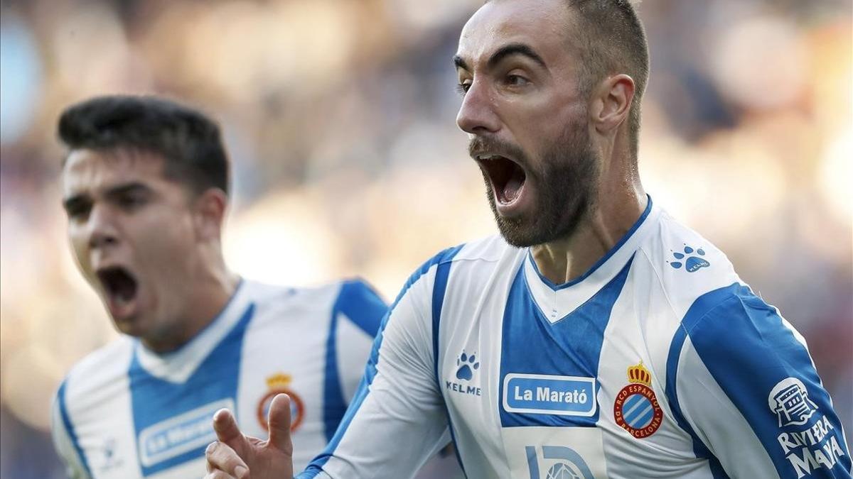 Darder celebra su gol al Betis.