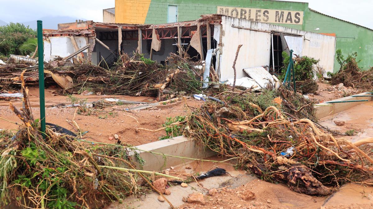 Las tormentas causan numerosos destrozos en Alcanar (Tarragona) y Vinaròs (Castellón).