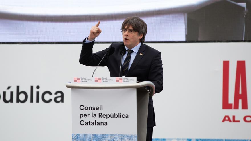 Un país pendiente de los penaltis de Puigdemont