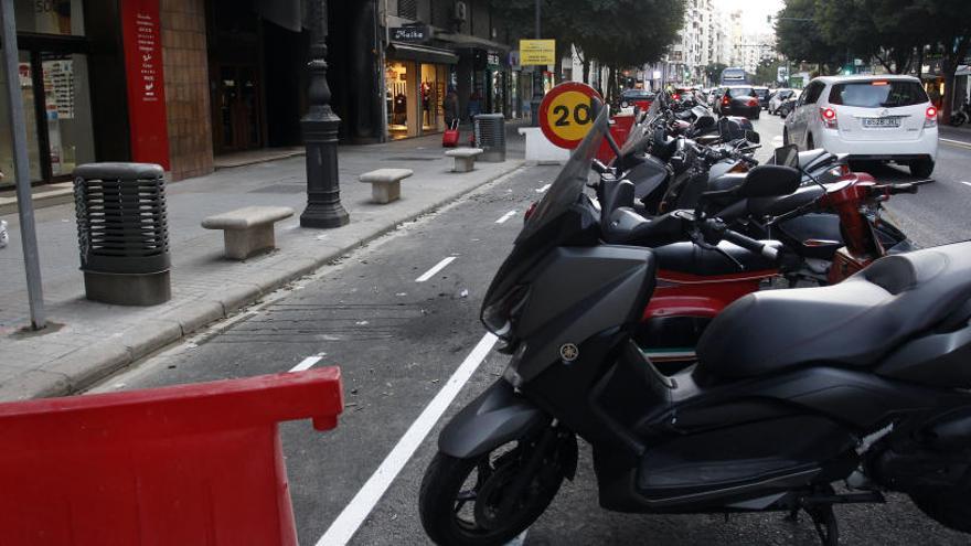 Mobilitat pone fin al aparcamiento de motos frente a la Estació del Nord