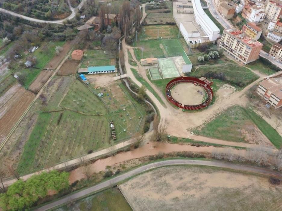 El río Túria se desborda a su paso por Ademuz