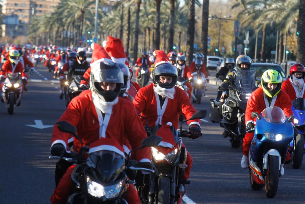 "Papanoelada motera" en València