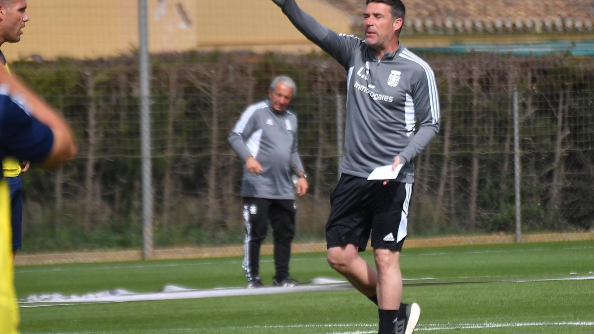 Luis Carrión, en un entrenamiento con el equipo