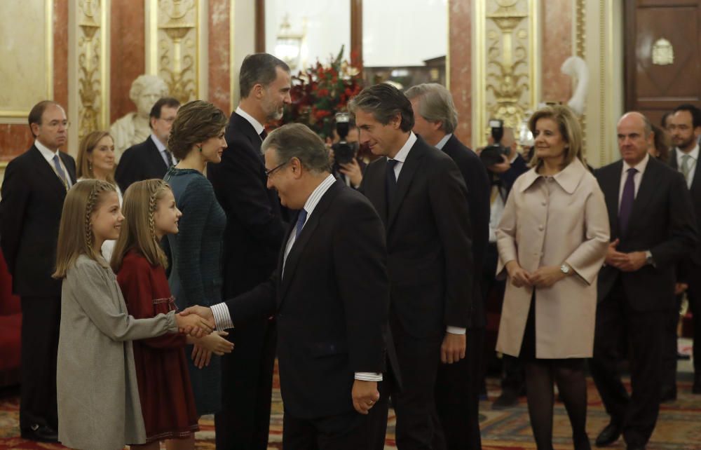 Leonor y Sofía, protagonistas en el Congreso