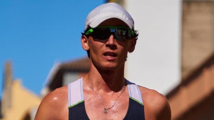 Pablo Villares, el atleta grancanario que rompe las marcas de la marcha.