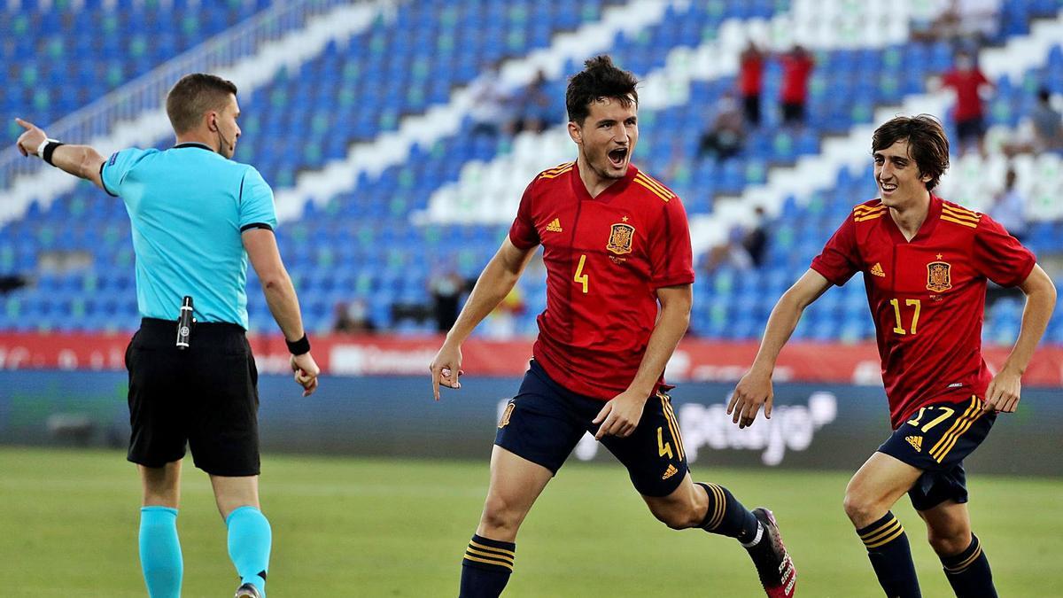 Hugo Guillamón celebra un gol con la selección española sub’21. | EFE/KIKO HUESCA