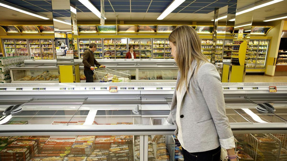 Aviso a los clientes asturianos de Alimerka en Oviedo: el establecimiento de su centro comercial "permanecerá cerrado debido al cierre del propio centro"