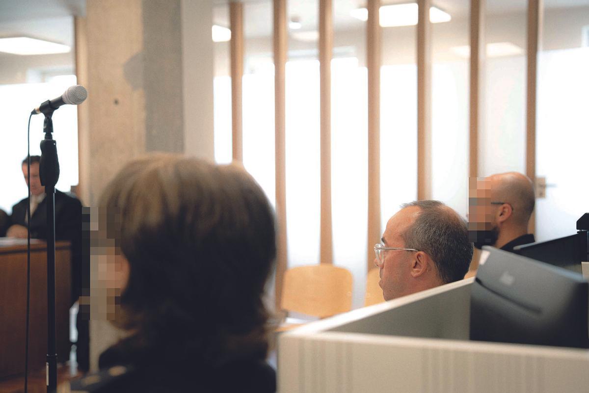 Pedro M.O., un activo estafador, en uno de los juicios en los que compareció en la Audiencia de Vigo.