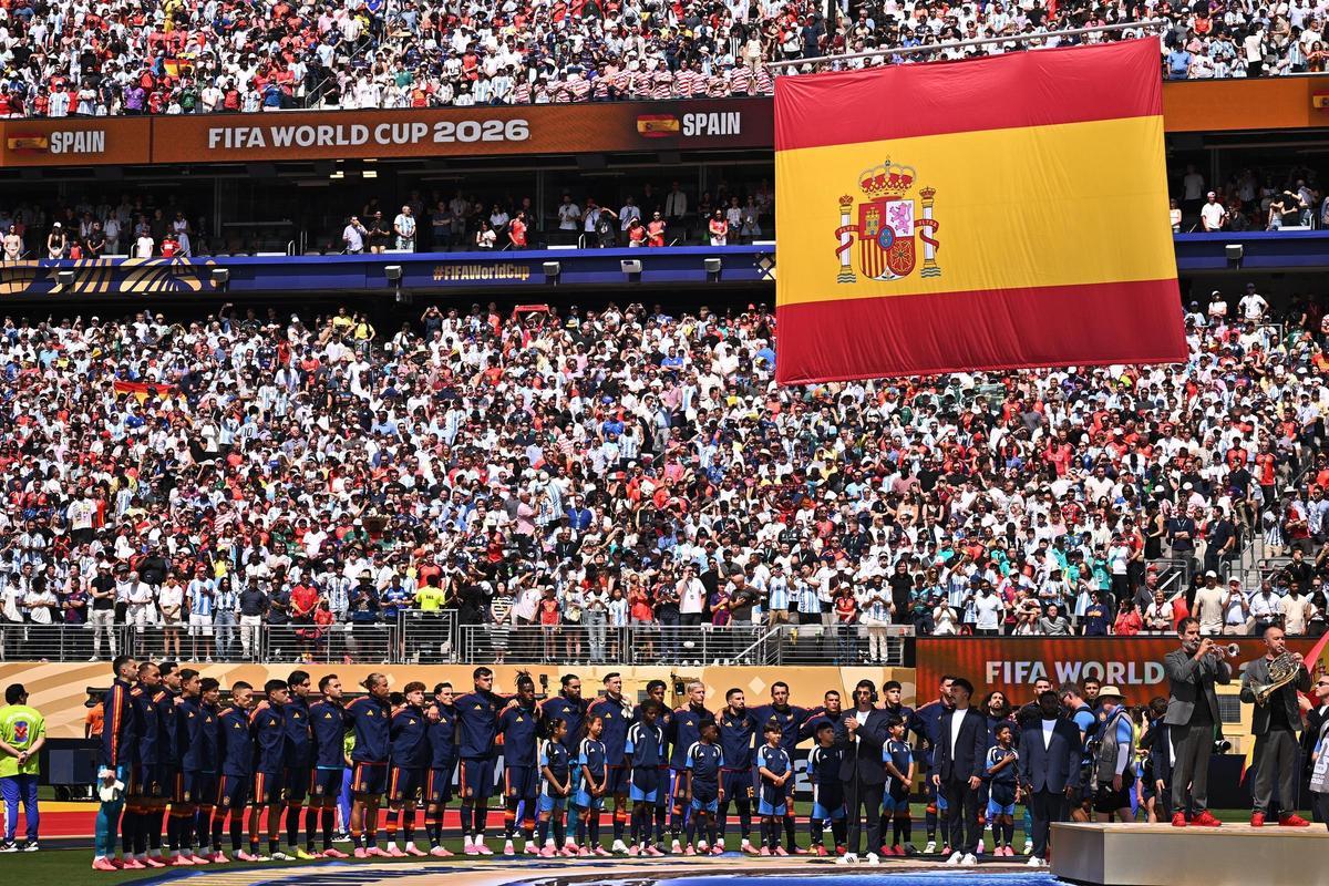 Spanish Brass interpreta l'himne d'Espanya en la final del Mundial