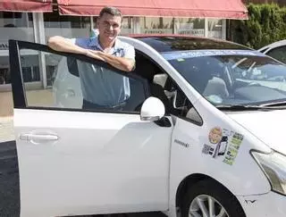 Un taxista de Alicante encuentra y devuelve un sobre con 4.430 euros