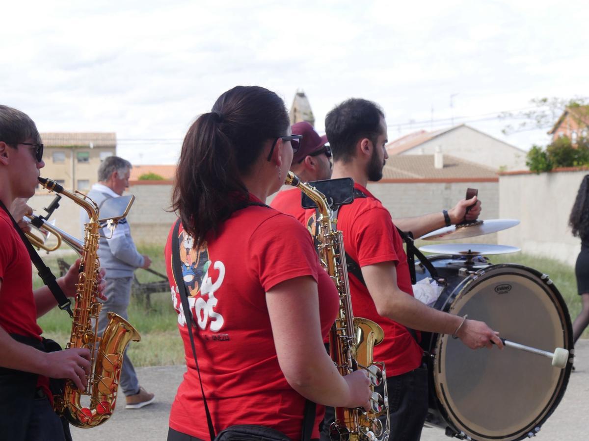 GALERÍA | Burganes y sus fiestas del Cristo, en imágenes