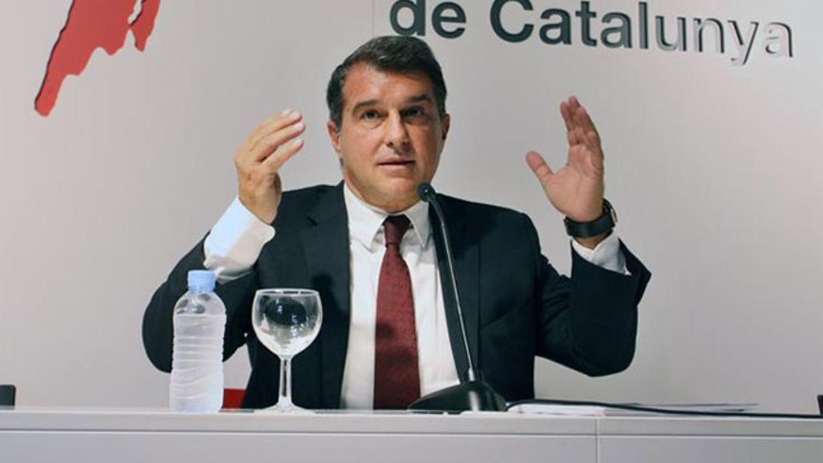 Joan Laporta continúa liderando todo tipo de consultas populares en la carrera electoral hacia la presidencia blaugrana