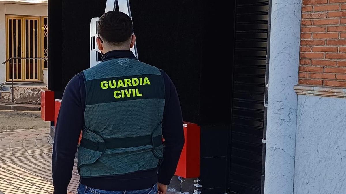 ROBO CON VIOLENCIA | Detienen a dos personas por atracar un salón de juegos en Almería