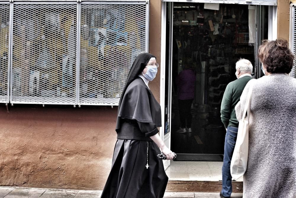 Paseo por La Laguna durante la desescalada.