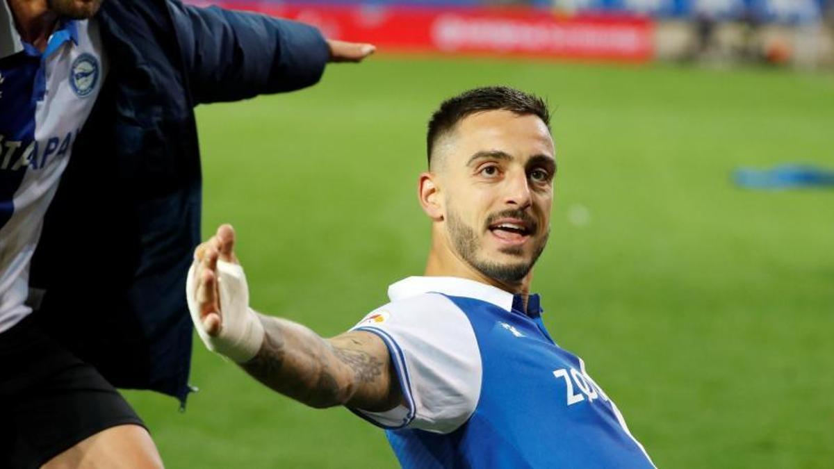 Joselu celebrando su gol ante el Celta