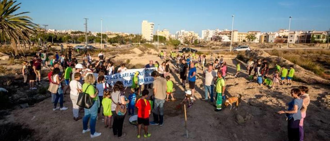 La Vila Joiosa: Los alumnos reivindican el colegio Gasparot