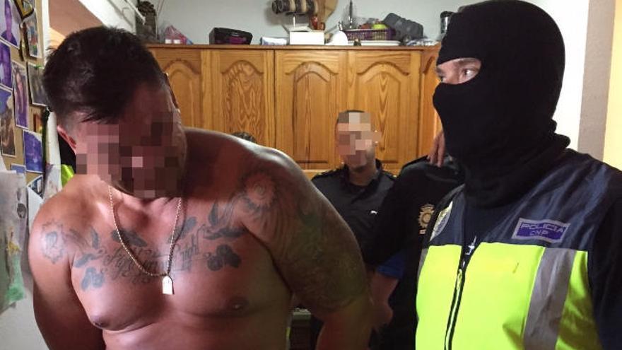 Una banda violenta roba joyas por valor de 935.000 euros en Playa del Inglés
