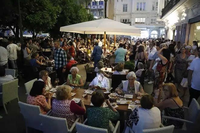 Ambientazo en las calles más flamencas de Córdoba