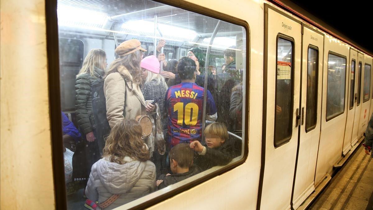 Un vagón del metro de Barcelona.