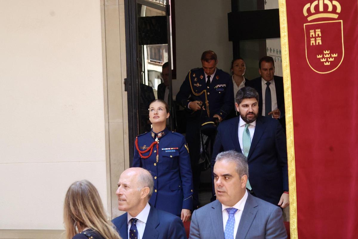 Imágenes de la entrega de la Medalla de Oro de la Región a la princesa Leonor