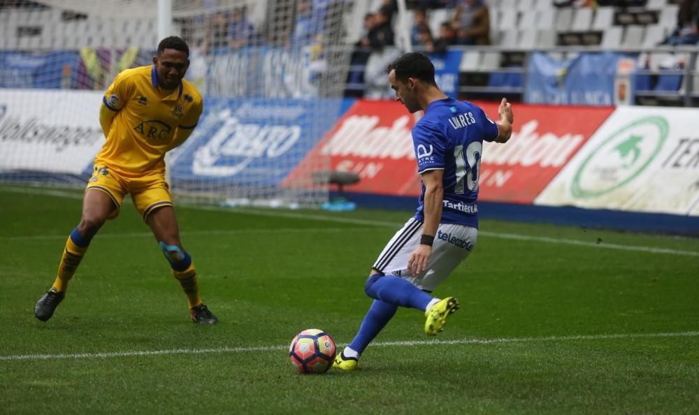 El partido entre el Real Oviedo y el Alcorcón, en imágenes