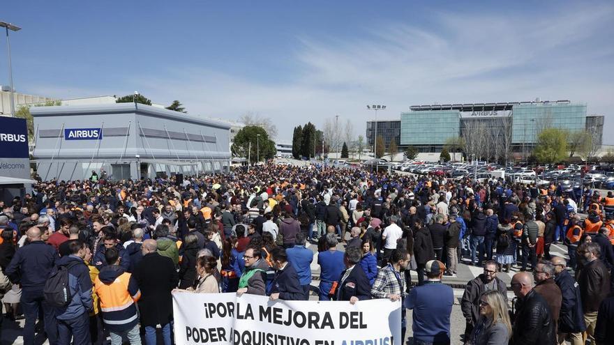 La plantilla de Airbus da luz verde a la huelga indefinida en las primeras votaciones