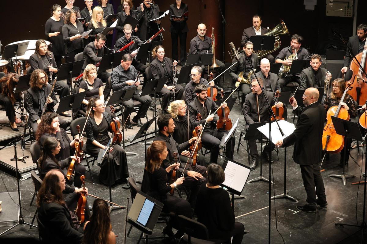 Galería: concierto de la Orquestra Simfònica Ciutat d'Eivissa en Can Ventosa