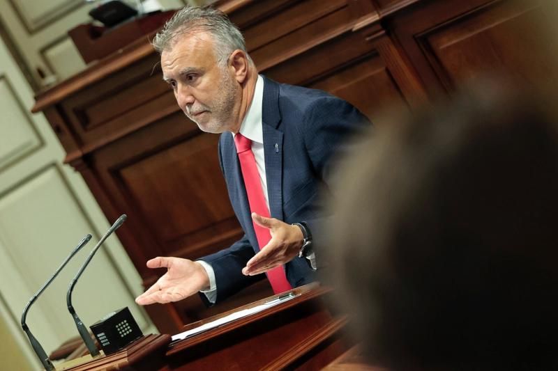 Pleno del Parlamento de Canarias