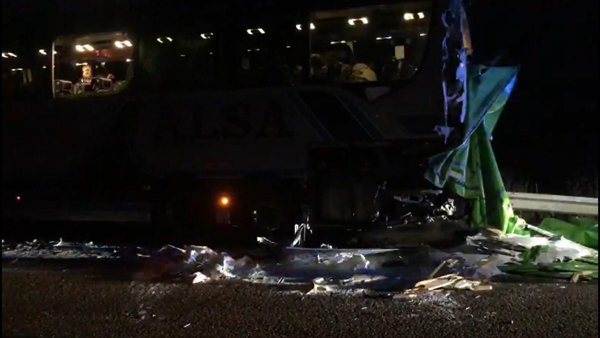 Estado del autobús tras el accidente.