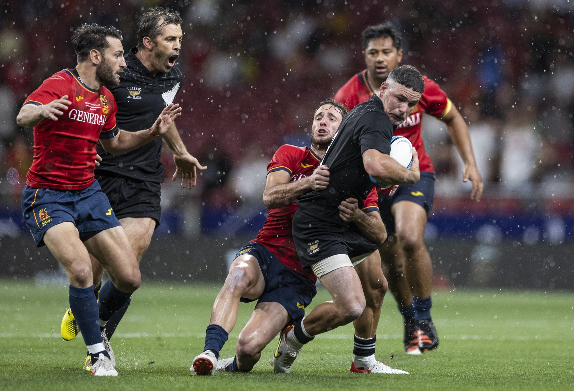 Partido entre España y los All Blacks en el Metropolitano