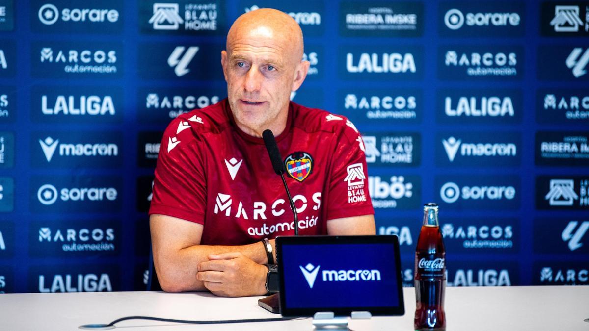 Julián Calero, entrenador del Levante, el próximo rival del Córdoba CF.