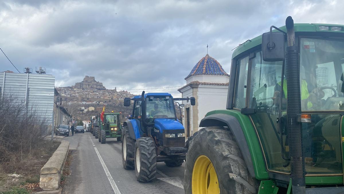 Los tractores llegan con sus protestas a la N-232