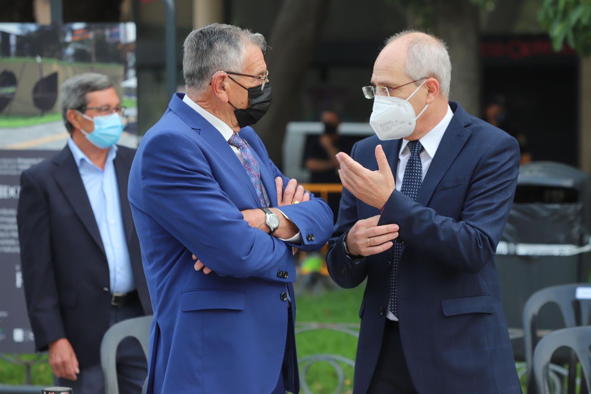 Ceremonia de entrega del bastón de mando  al inspector jefe de la Comisaría de la  Policía Nacional de Orihuela