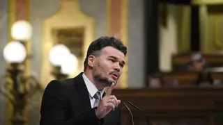 Rufián acusa a Feijóo de "mendigar" una moción de censura a Junts y el PNV pide "calma" al PP