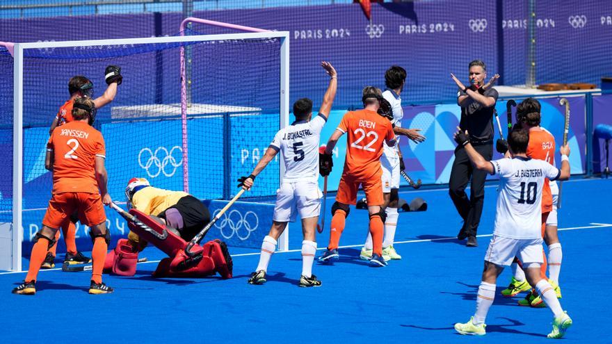 Un &#039;penalti-stroke&#039; a los 12 minutos descompone a los &#039;Redsticks&#039;