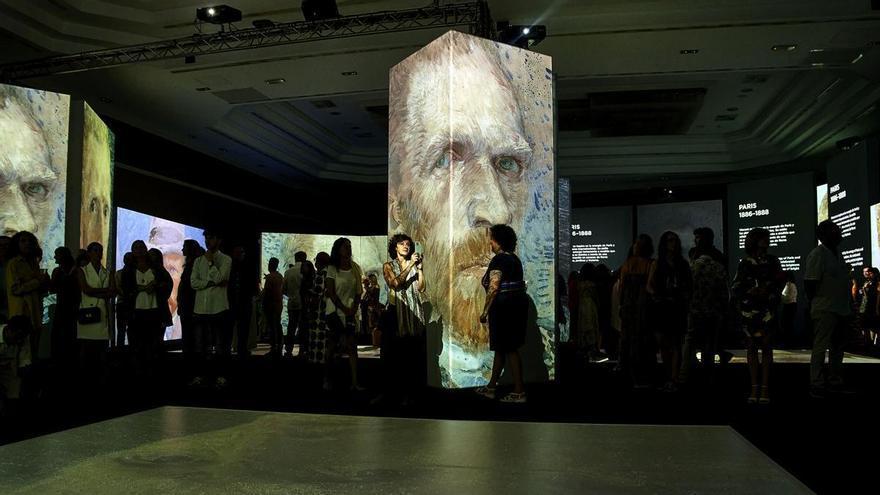‘Van Gogh Alive’, una combinación de los óleos del artista con el arte digital