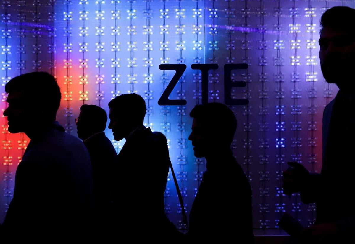 La CE estudia si obliga a eliminar les xineses Huawei i ZTE de les xarxes mòbils