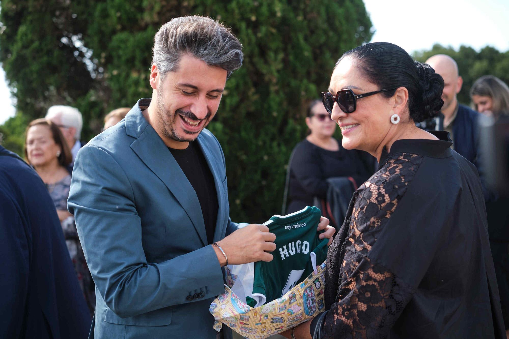 Entierro de los restos recuperados del físico Blas Cabrera Felipe en el cementerio de San Luis, La Laguna