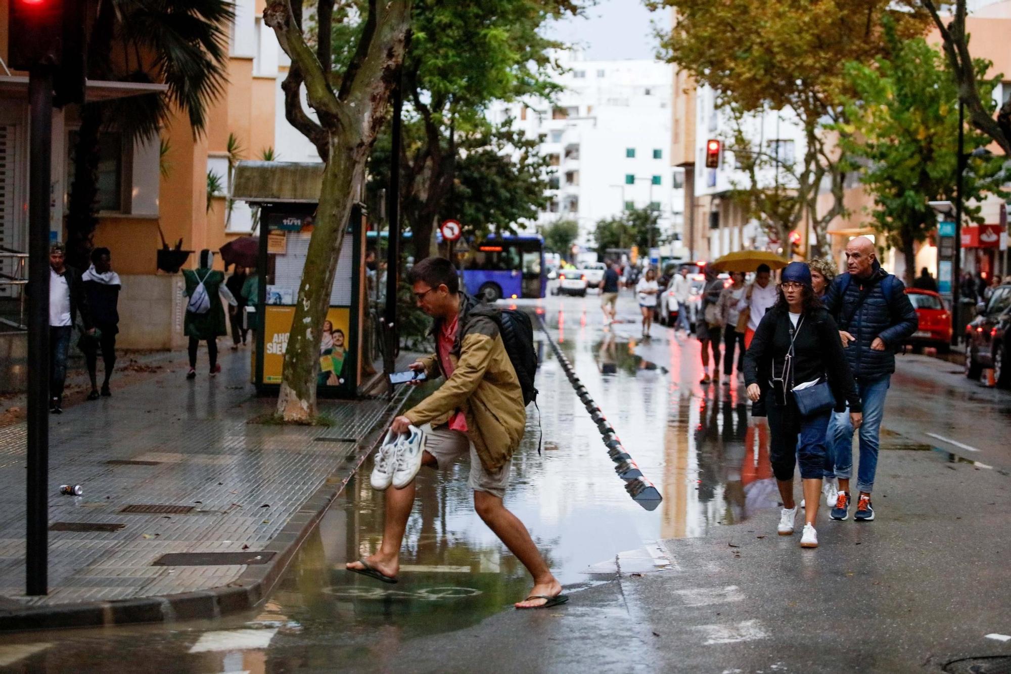 Las imágenes de la dana 'Alice' en la tarde del sábado en Ibiza