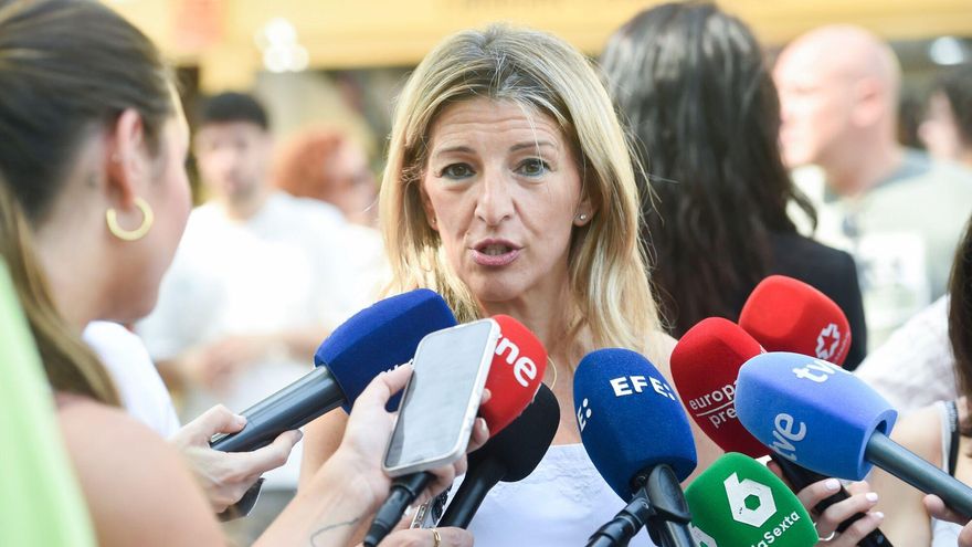 Yolanda Díaz sale a la calle a recoger firmas para la reducción de jornada sin tener atada su mayoría en el Congreso