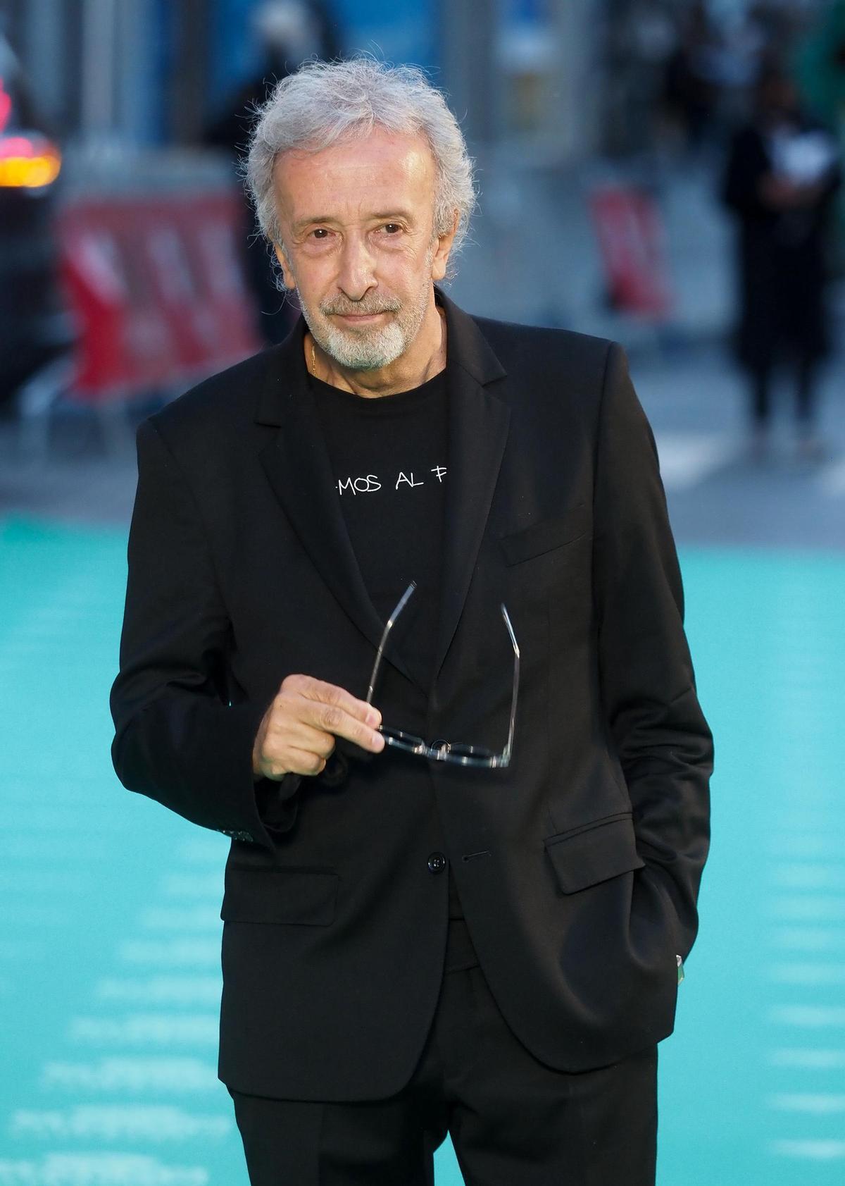 El actor Eduardo Blanco posa a su llegada.