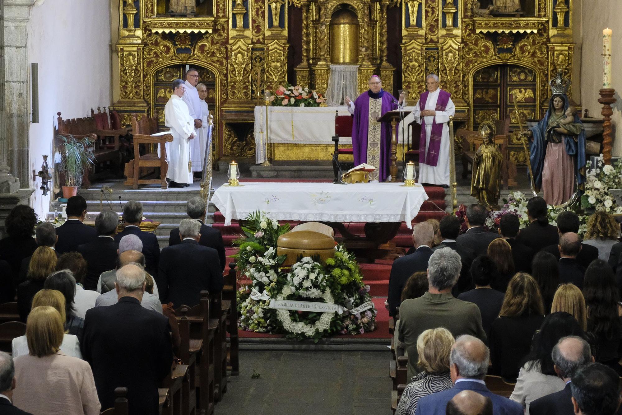 Capilla ardiente y funeral de Lorenzo Olarte