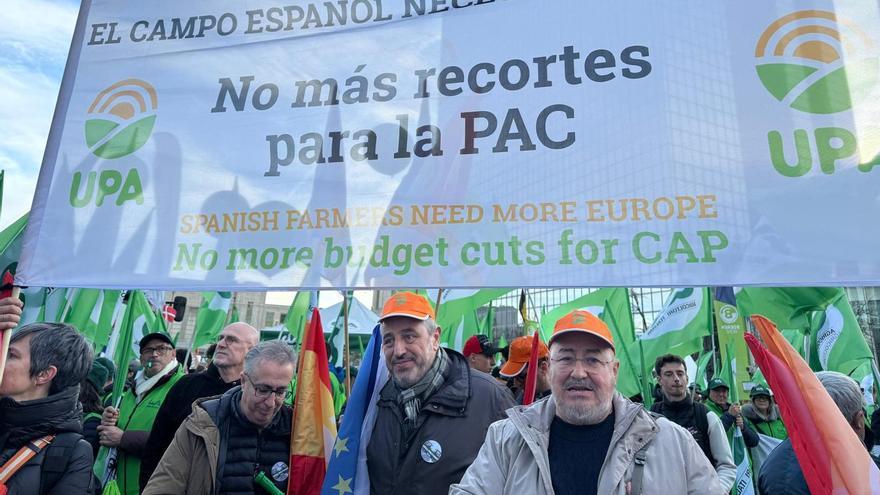 El secretario xeral de Unións, Roberto García, durante la protesta de este jueves