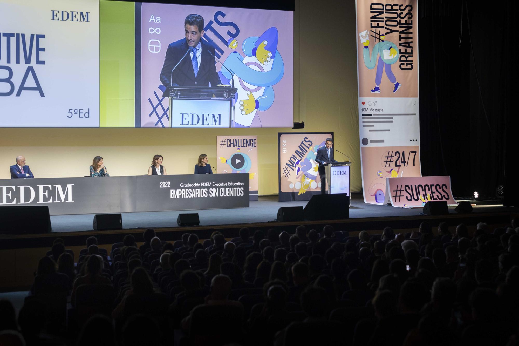 Graduación alumnos EDEM Escuela de Empresarios 2022 en València