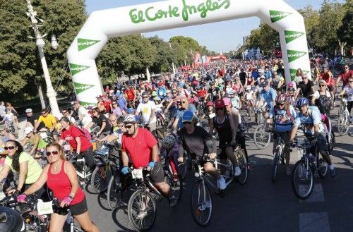 Búscate en nuestra galería del 'Día de la Bicicleta'