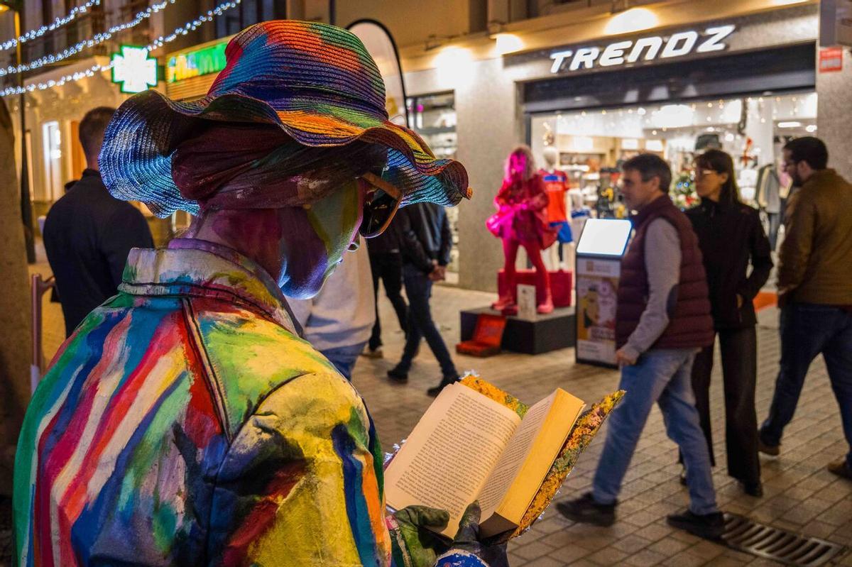 El público disfrutó e interactuó con las estatuas